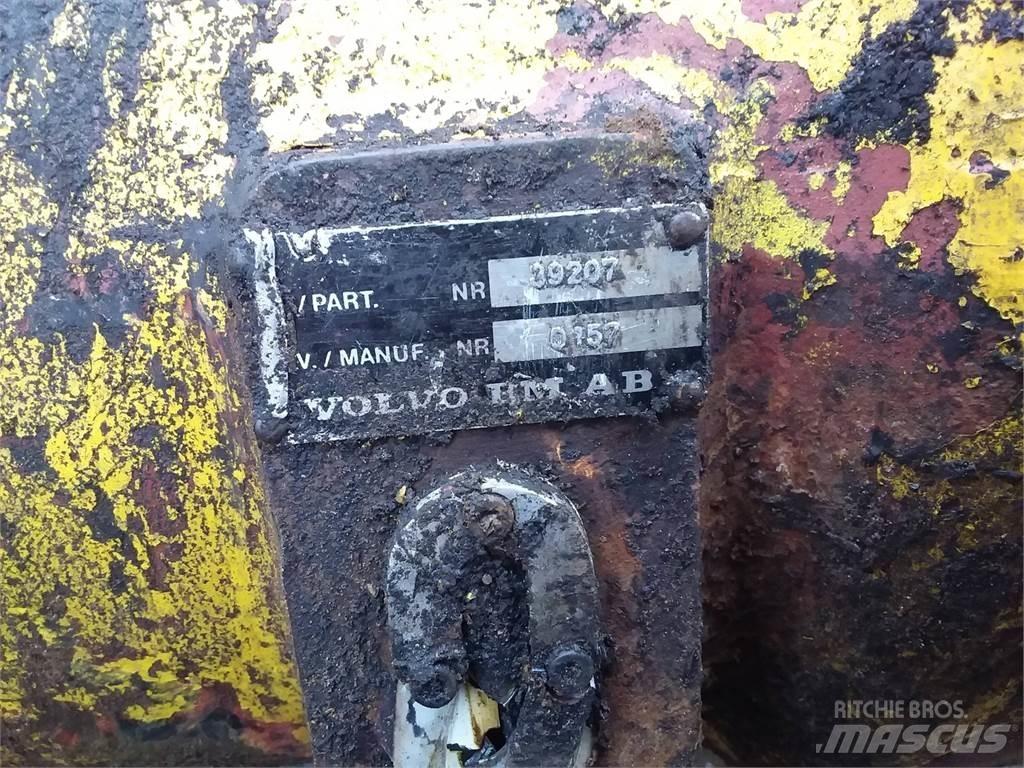 Volvo BM 980 传动装置