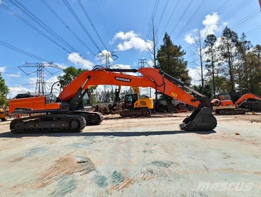 Doosan DX380LC-9 水陆两栖挖掘机