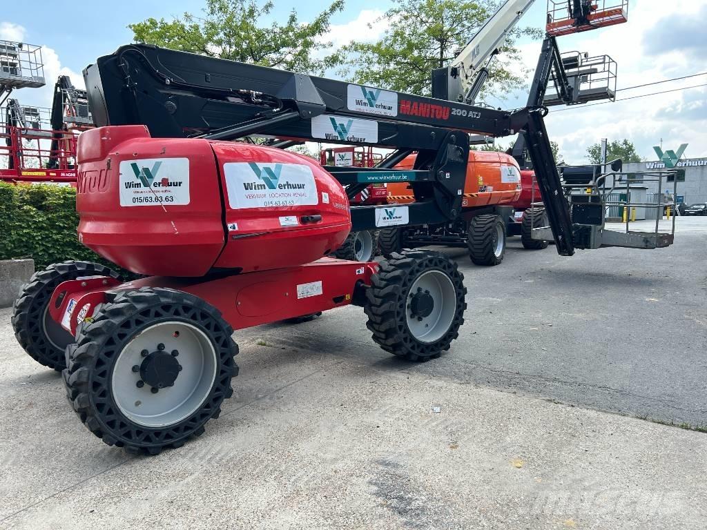 Manitou 200 ATJ RC 曲臂高空工作平台