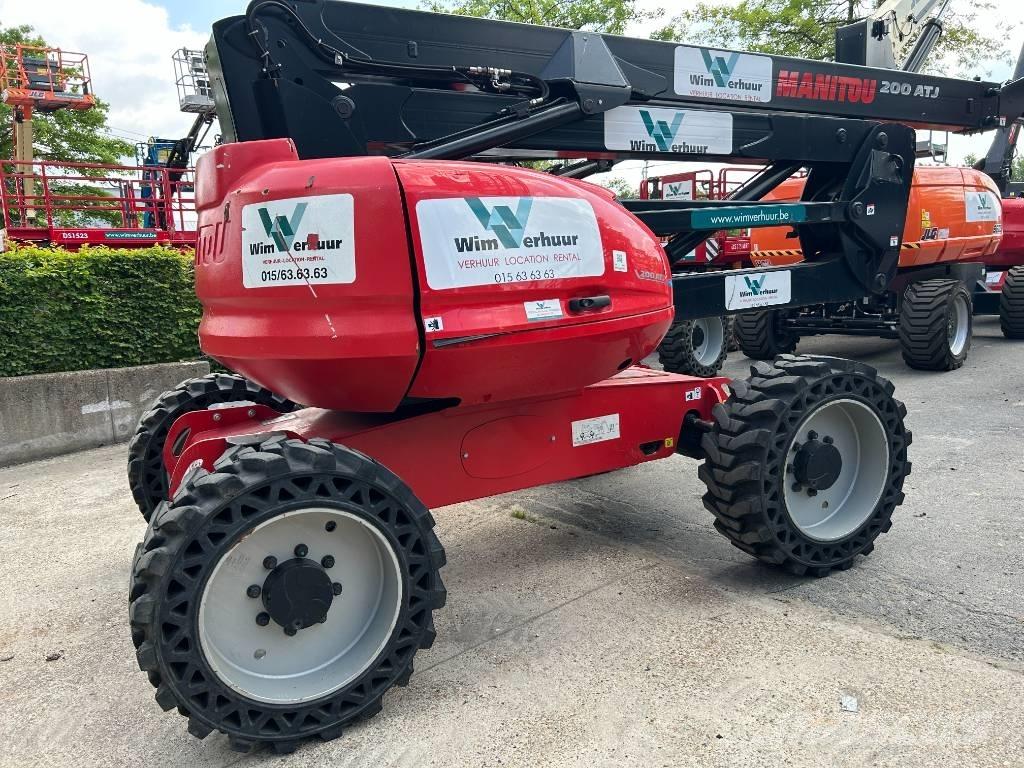 Manitou 200 ATJ RC 曲臂高空工作平台