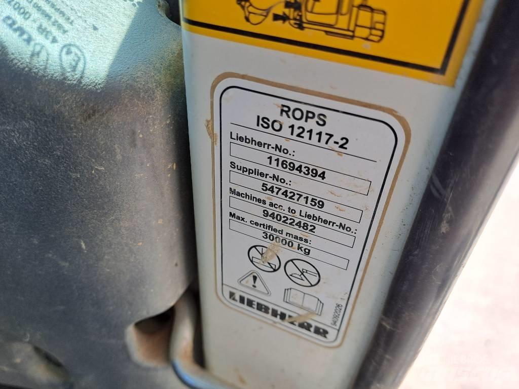 Liebherr R922LC 履带挖掘机