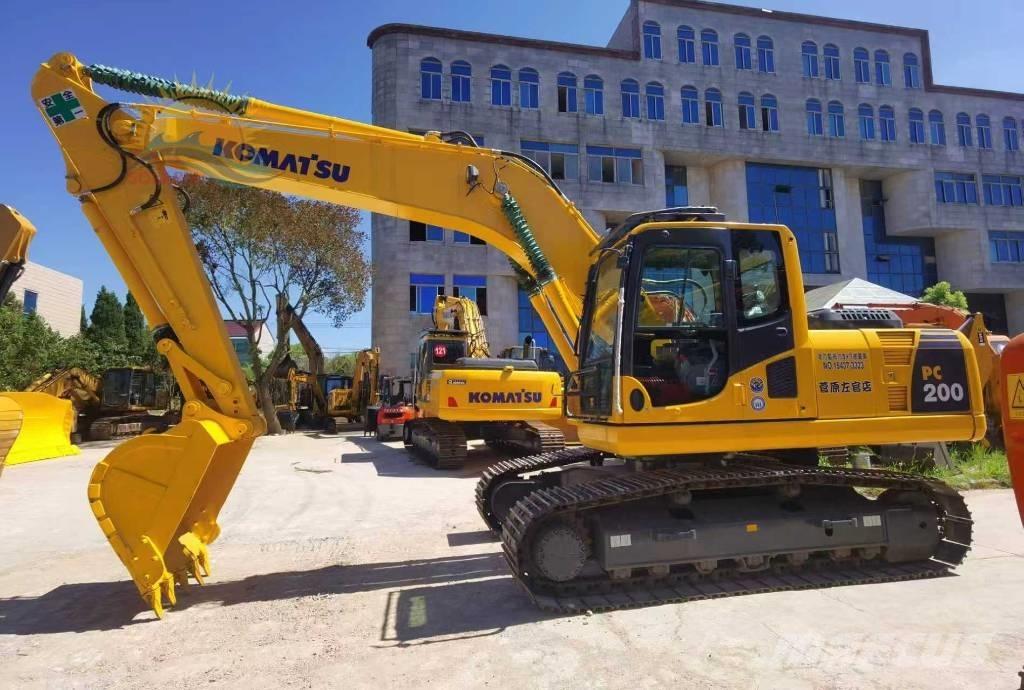 Komatsu PC 200-8 履带挖掘机