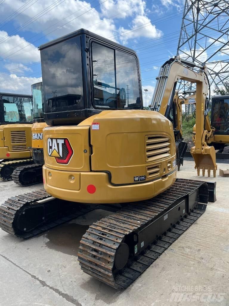 CAT 303.5E 小型挖掘机