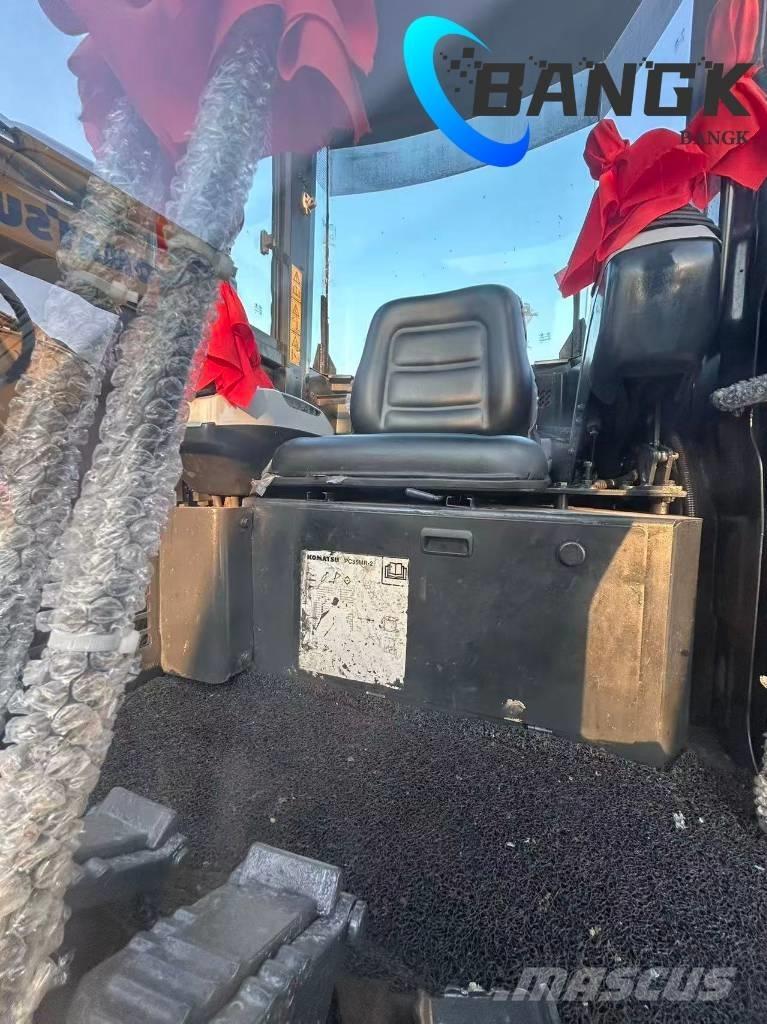 Komatsu PC 35 MR 小型挖掘机