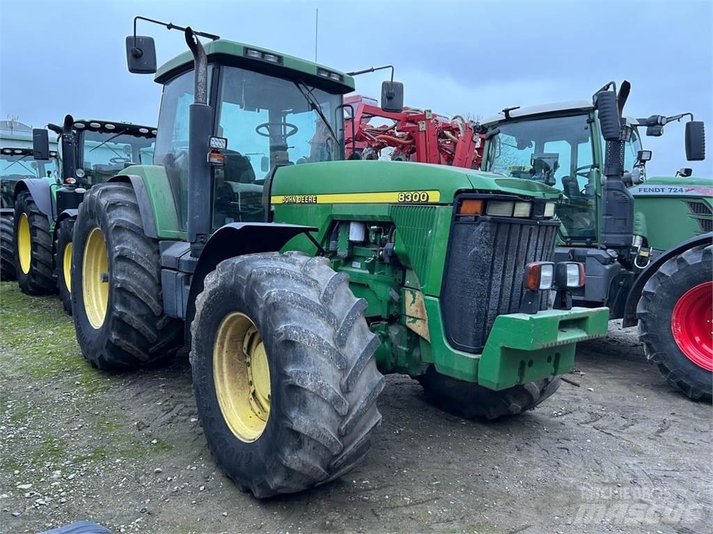 John Deere 8100 拖拉机/农用车