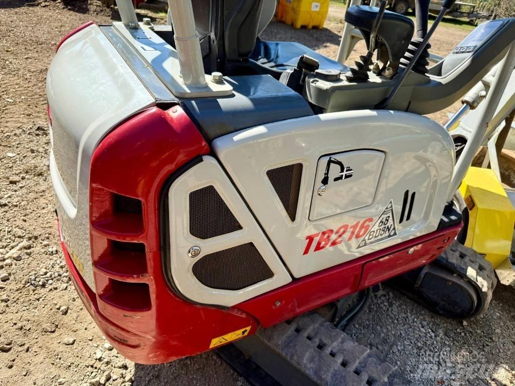 Takeuchi TB 216 小型挖掘机