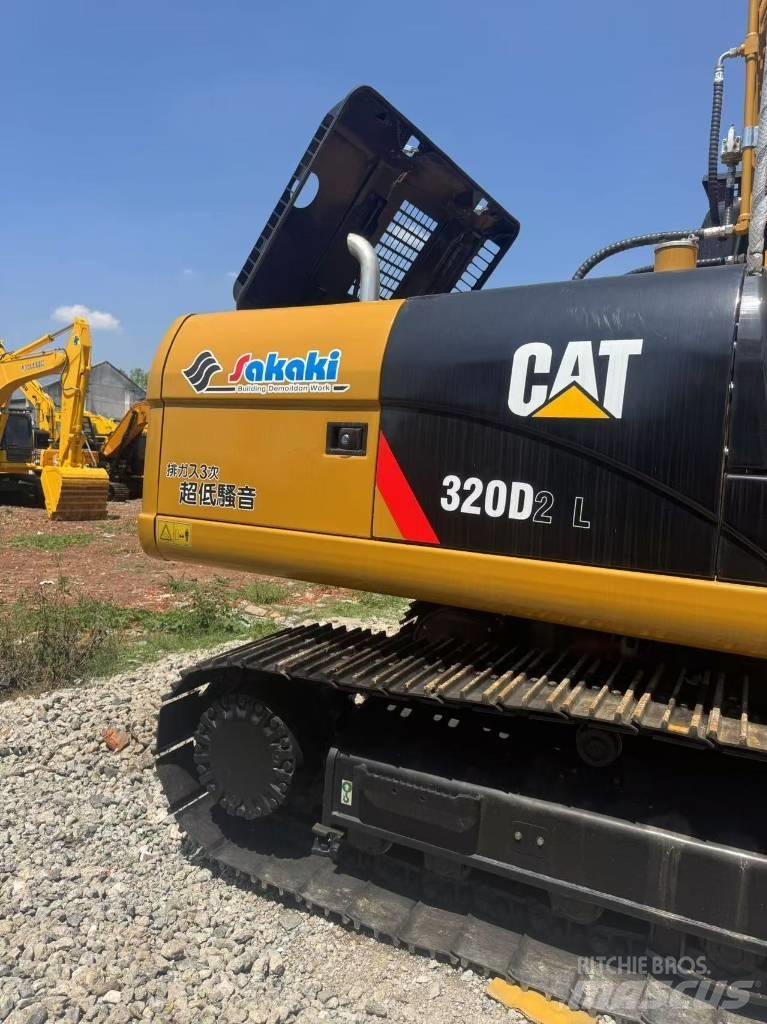 CAT 320D2 履带挖掘机