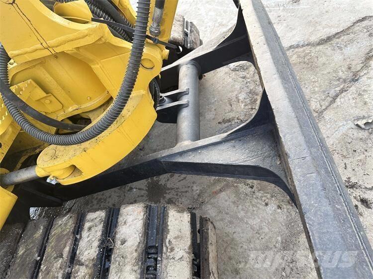 Komatsu PC 40 履带挖掘机