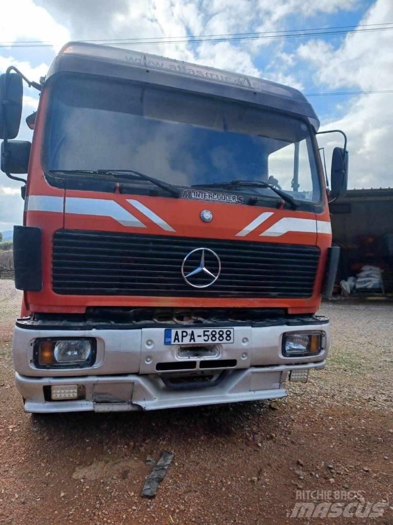 Mercedes-Benz 1638 平板栏板货车