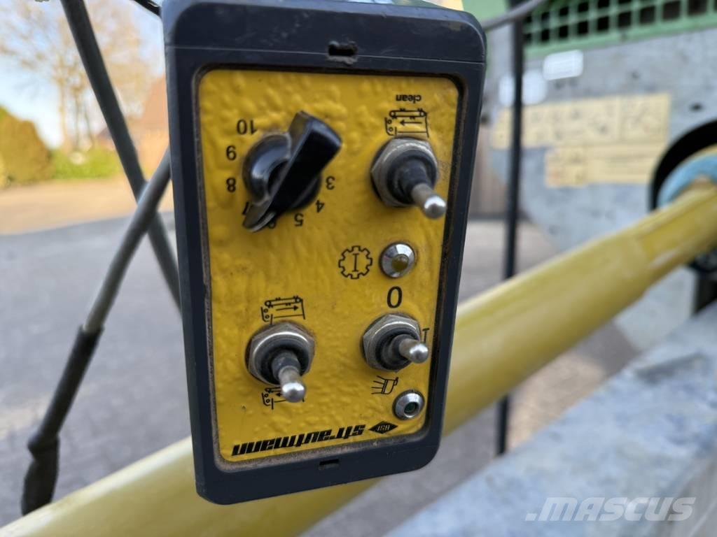 Strautmann TS 160 撒肥机