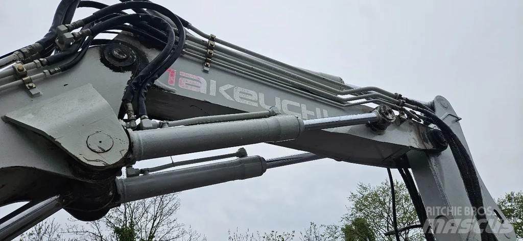 Takeuchi TB 175W 中型挖掘机