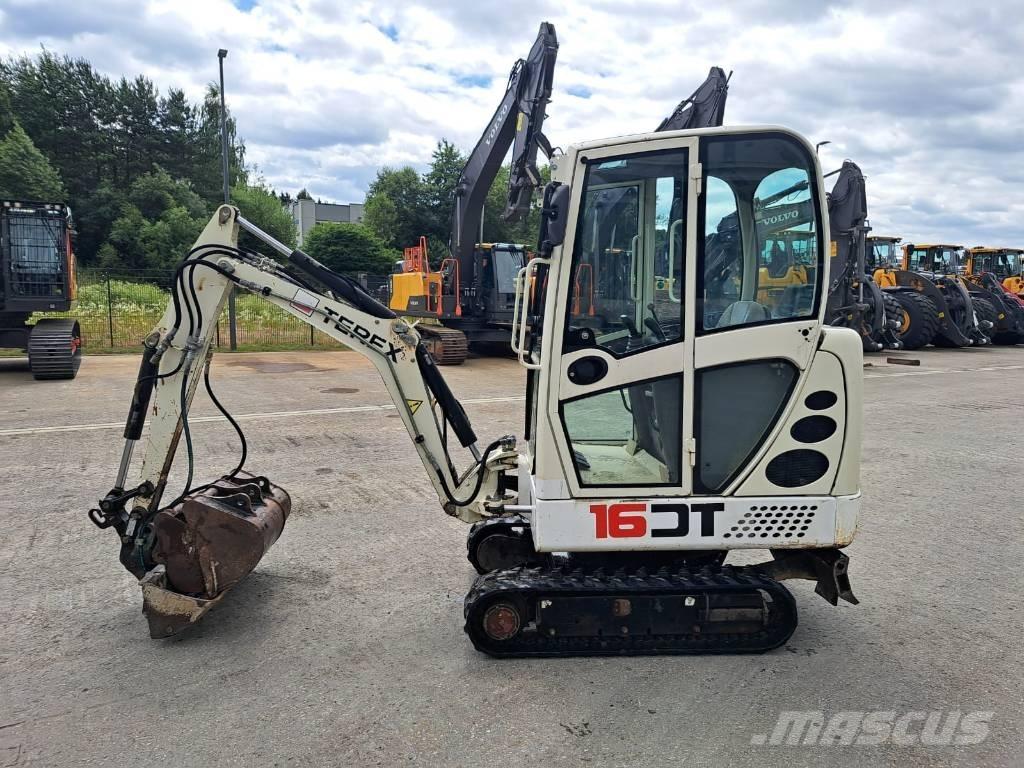 Terex TC16 小型挖掘机
