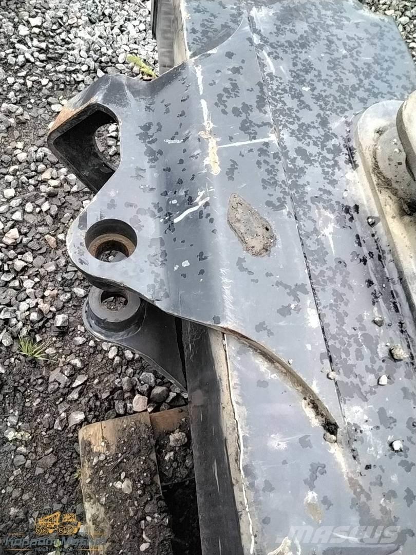 Komatsu 165 货运起重机