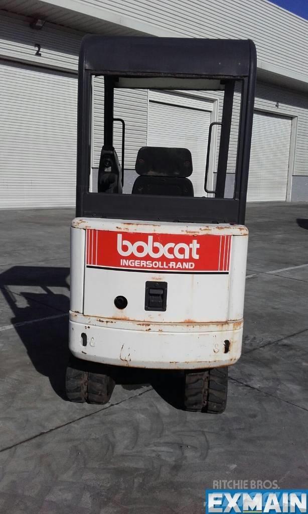 Bobcat X 320 小型挖掘机