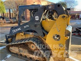 John Deere 317G 滑移装载机