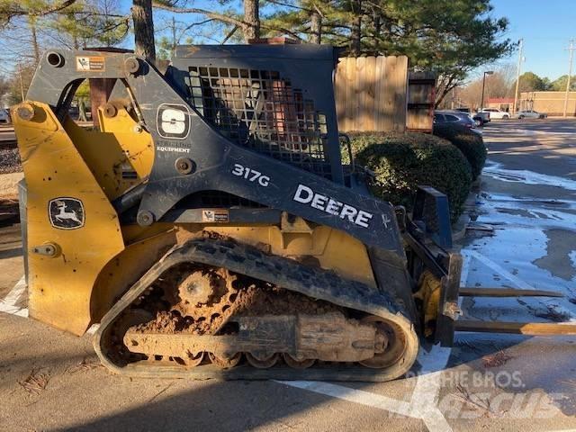 John Deere 317G 滑移装载机