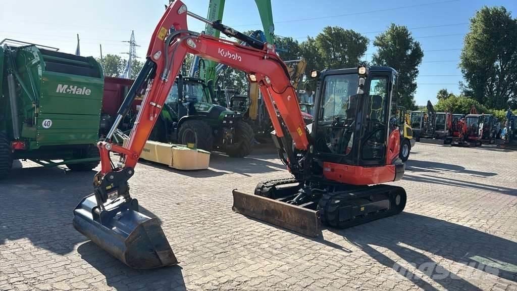 Kubota KX042-4 小型挖掘机