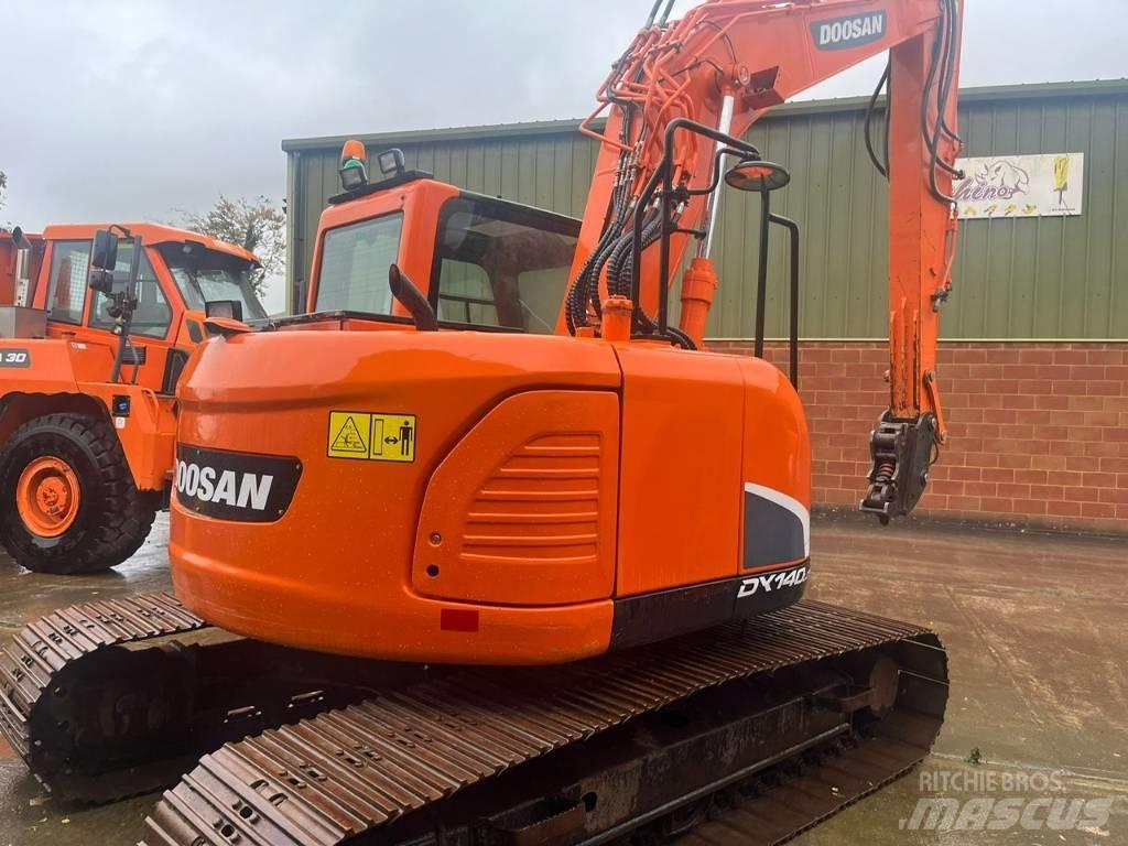  2015 DX140LCR-3 履带挖掘机