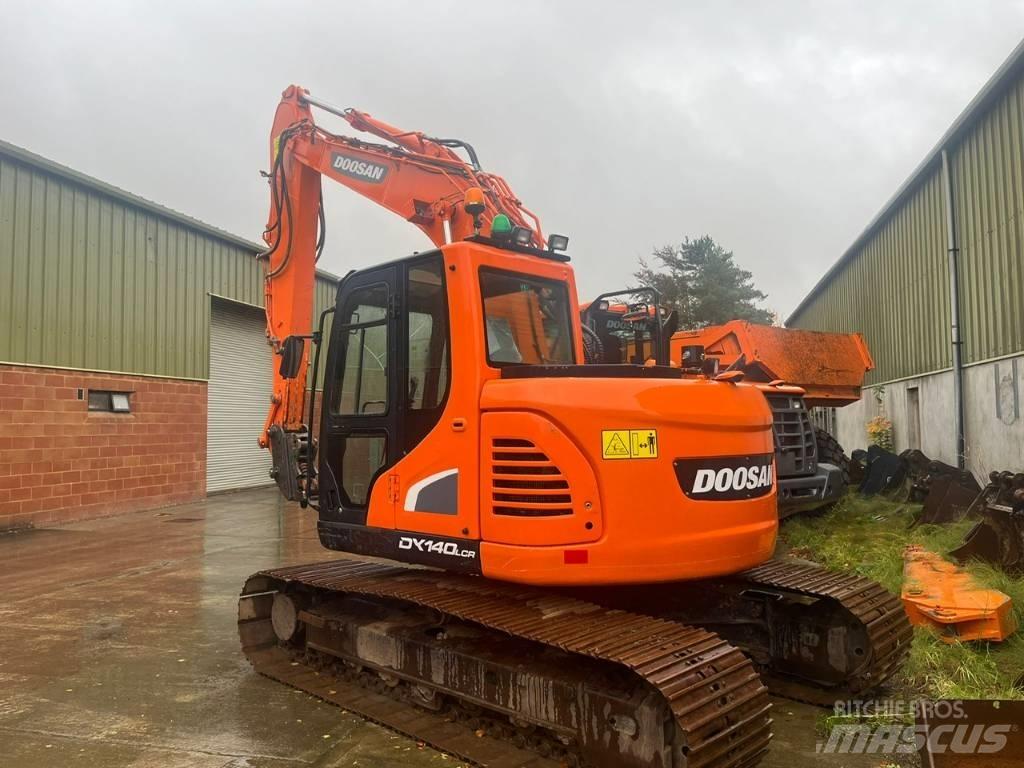  2015 DX140LCR-3 履带挖掘机