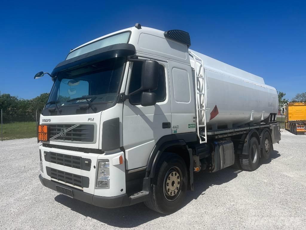 Volvo FM 440 油罐车