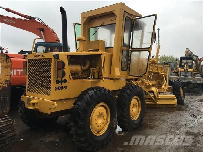 Komatsu GD 661 平地机/推土机