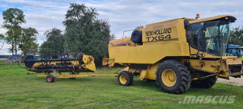 New Holland TX 64 联合收割机