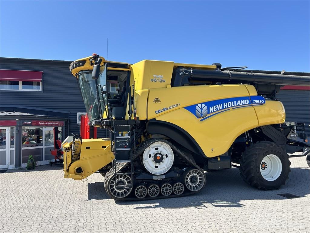New Holland CR 8.90 联合收割机