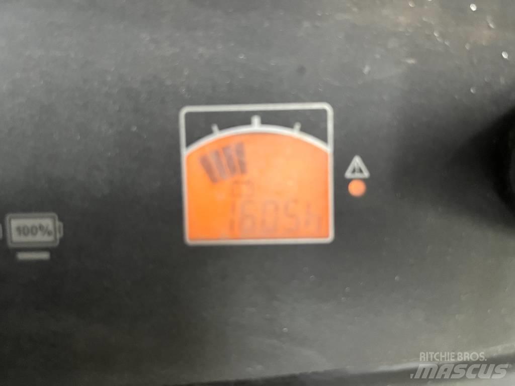 CAT NSP16N2 手托盘堆垛机