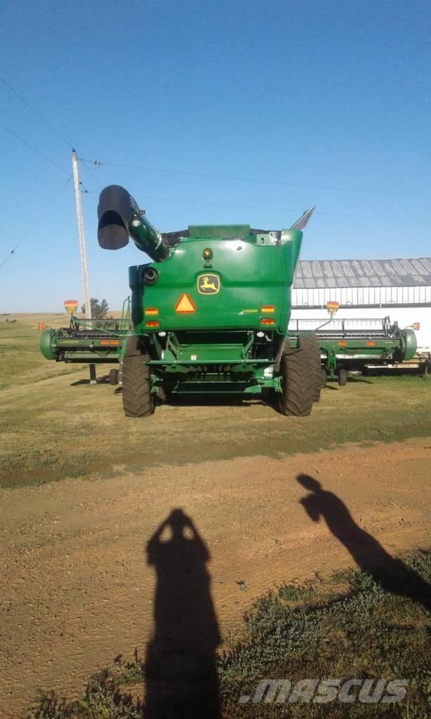 John Deere S 670 联合收割机