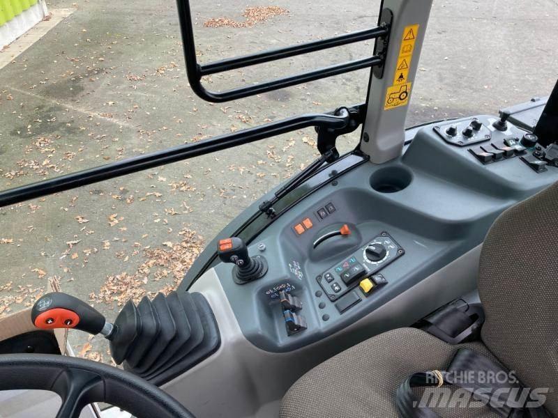 CLAAS NEXOS 260 L 拖拉机/农用车