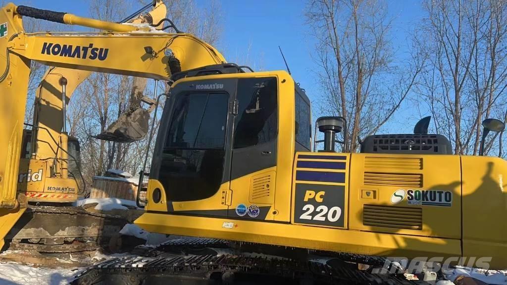 Komatsu PC 220-8 履带挖掘机