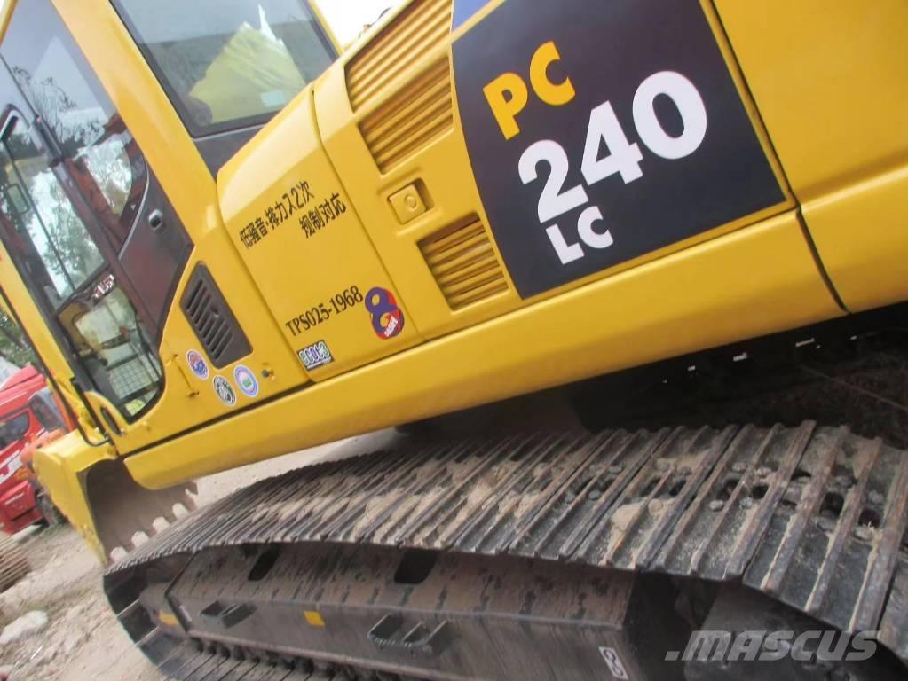 Komatsu PC 240 履带挖掘机