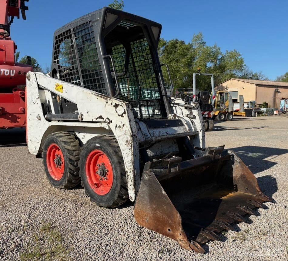 Bobcat S 100 滑移装载机