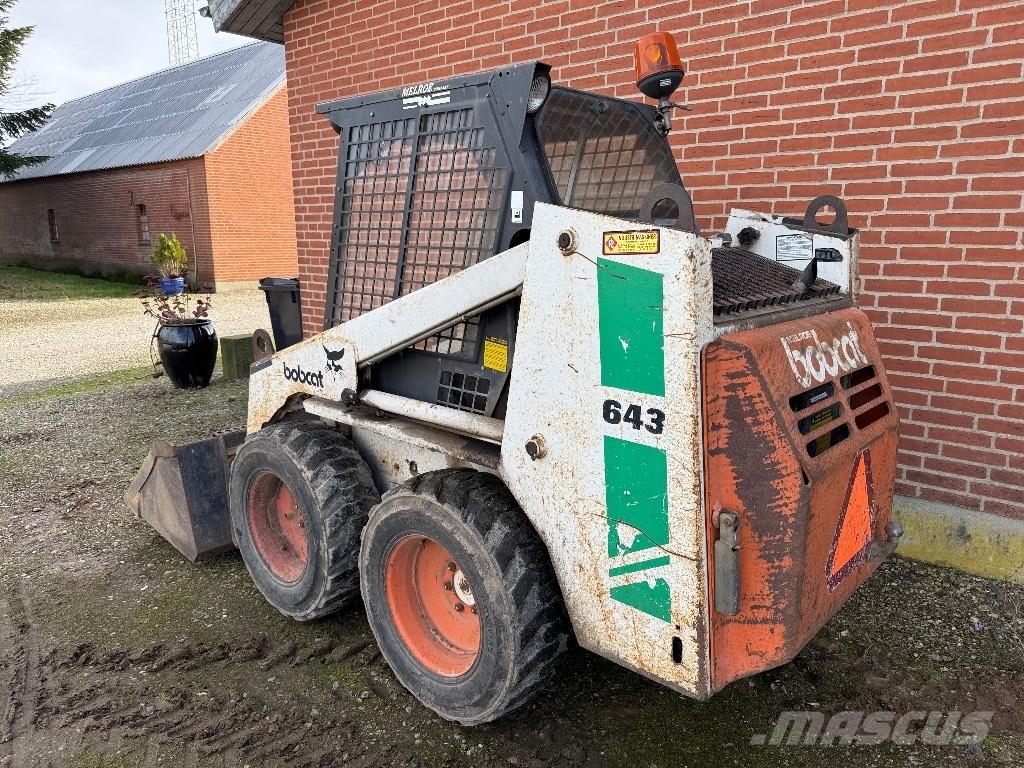 Bobcat 643 滑移装载机