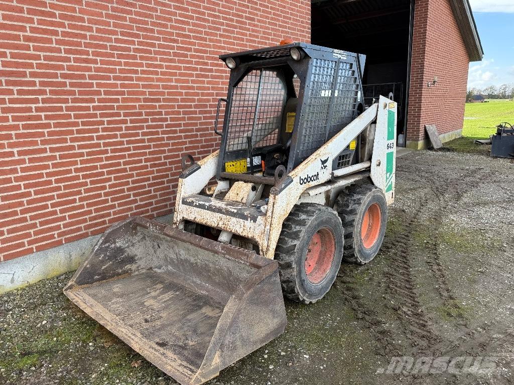 Bobcat 643 滑移装载机