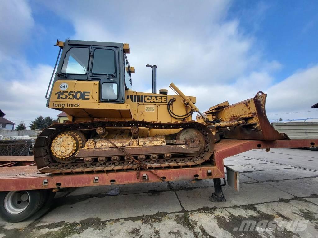 CASE 1550 E 履带式推土机