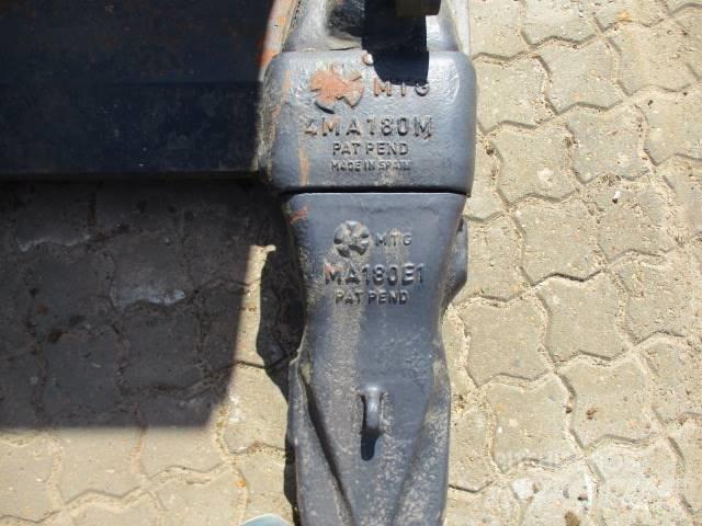 Klepp Mek 4400 Liter 挖斗