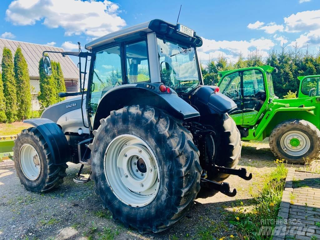 Valtra T 121 拖拉机/农用车