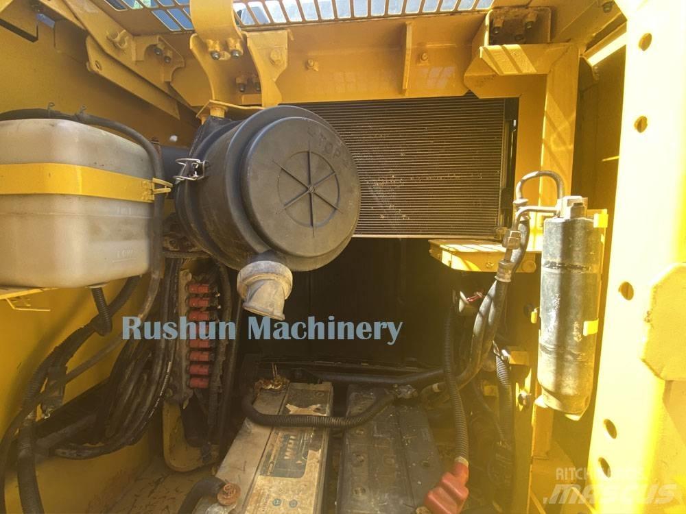 Komatsu PC 130 履带挖掘机