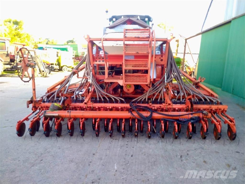 Kuhn Venta TI 450 多功能条播机