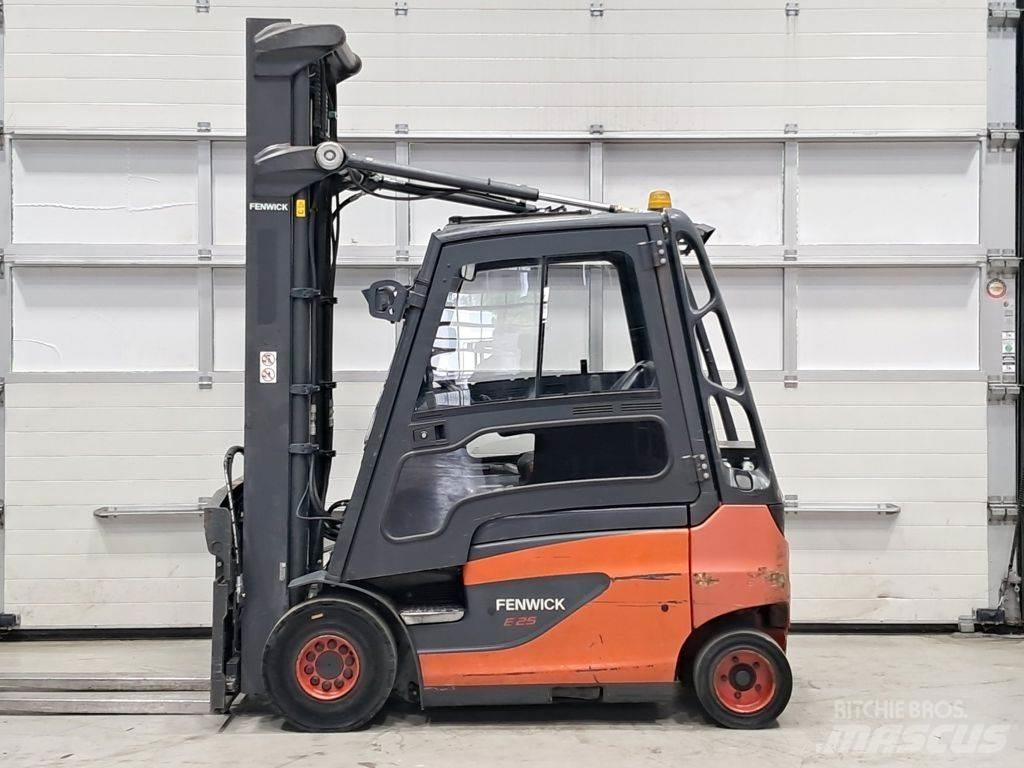 Linde E25-01 电动叉车