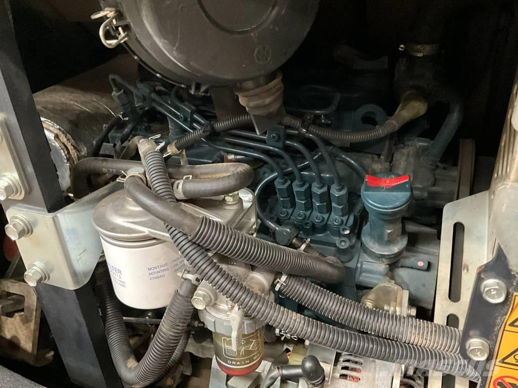 Kubota KX 027-4 HI 小型挖掘机