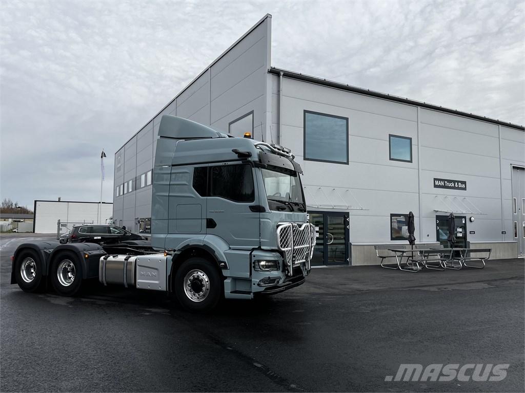 MAN TGS 33.520 6x4H 牵引车