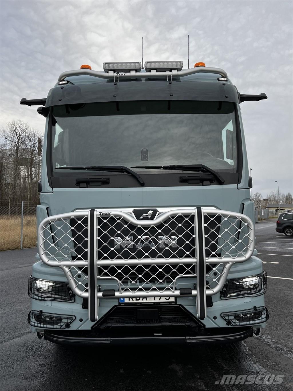 MAN TGS 33.520 6x4H 牵引车