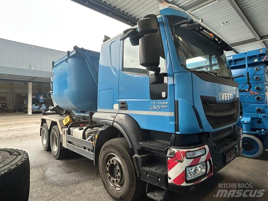Iveco Trakker 450 翻斗车