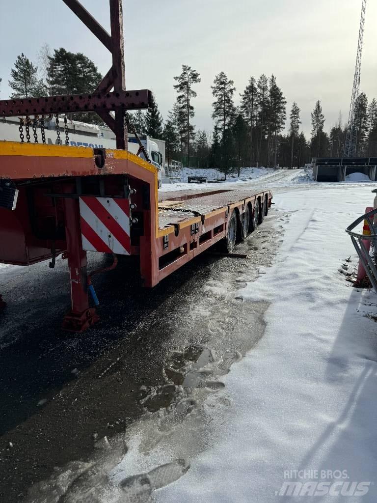  ESGE Pokkakärry 低平板半挂车