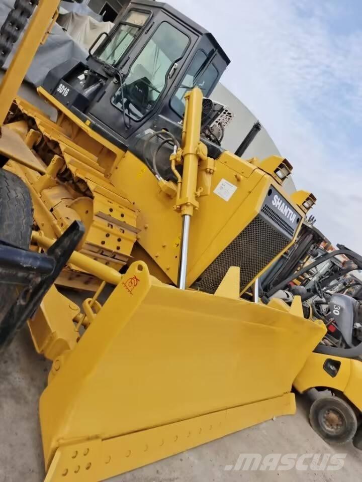 Shantui SD 16 履带式推土机