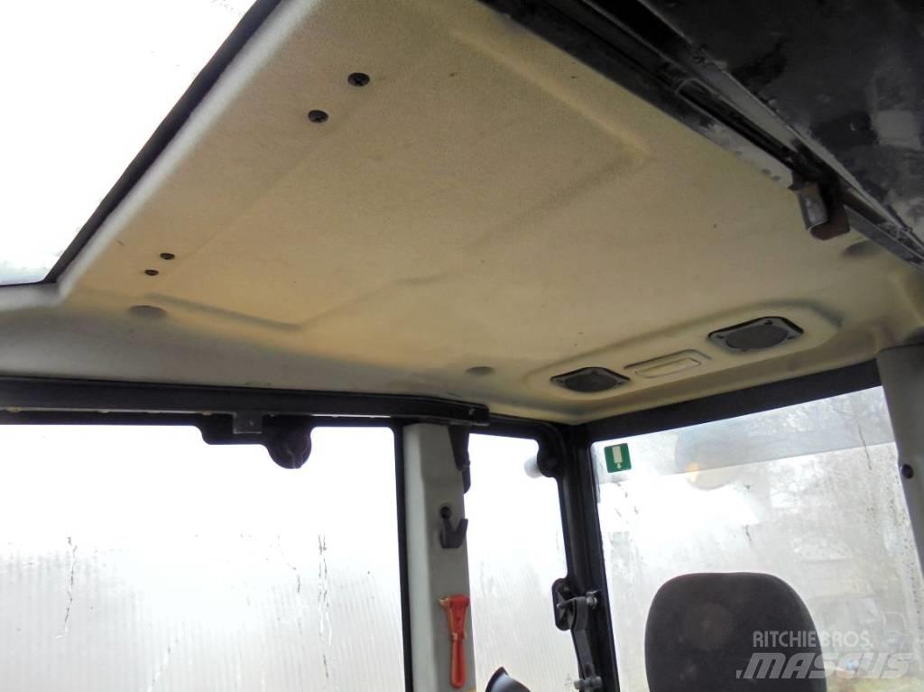 Komatsu PC 80 MR-3 中型挖掘机
