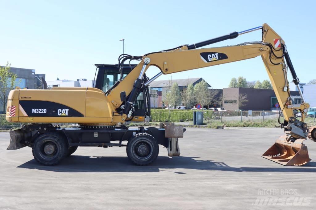 CAT M322D 轮式挖掘机