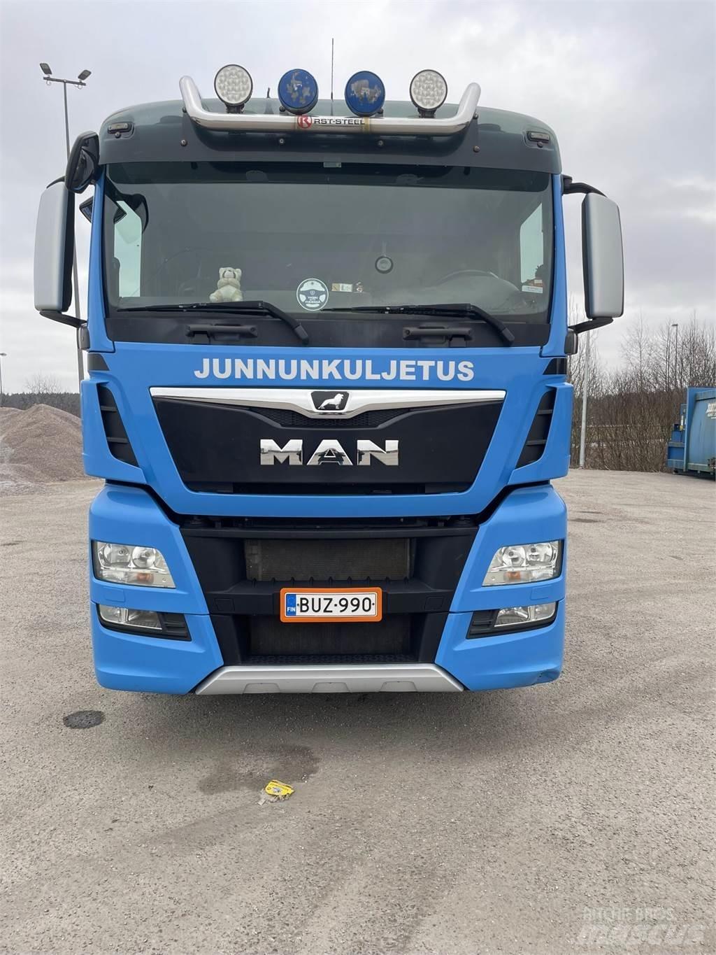 MAN TGX 35.560 农用/粮食运输车
